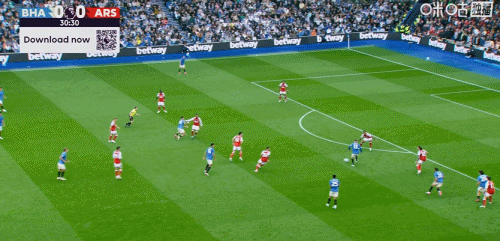 전반: 아스널 0-2 브라이튼 & 호브 알비언, 파스칼 그로스·하랄람포스 코스툴라스 중거리 슛 득점