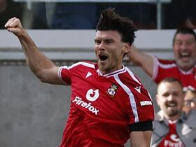 Wrexham 2-1 Southampton: Keven Schlotterbeck's late own goal seals win for Red Dragons