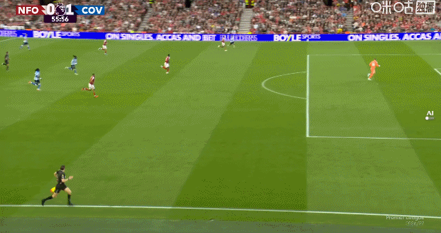 Sau Schmeichel, Rushworth là thủ môn thứ hai kiến tạo bàn thắng đầu tiên của đội mình trong mùa giải Premier League