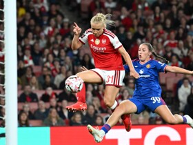 Arsenal 1-1 Manchester United: Holmberg late show salvages draw