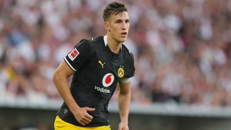 Sky Germany: Nico Schlotterbeck witzelt über Schalke und Bayern beim Münzwurf