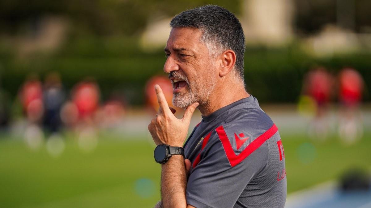 Pimienta: La Segunda División ha molti nazionali e dovrebbe fermarsi durante le pause internazionali come la Liga