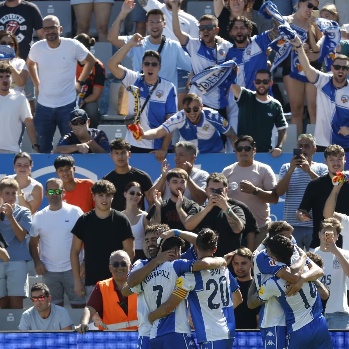 El Sabadell se gradúa ante el Oviedo