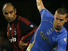 Sean Davis talks nutmegging Seedorf & Portsmouth’s improbable European adventures