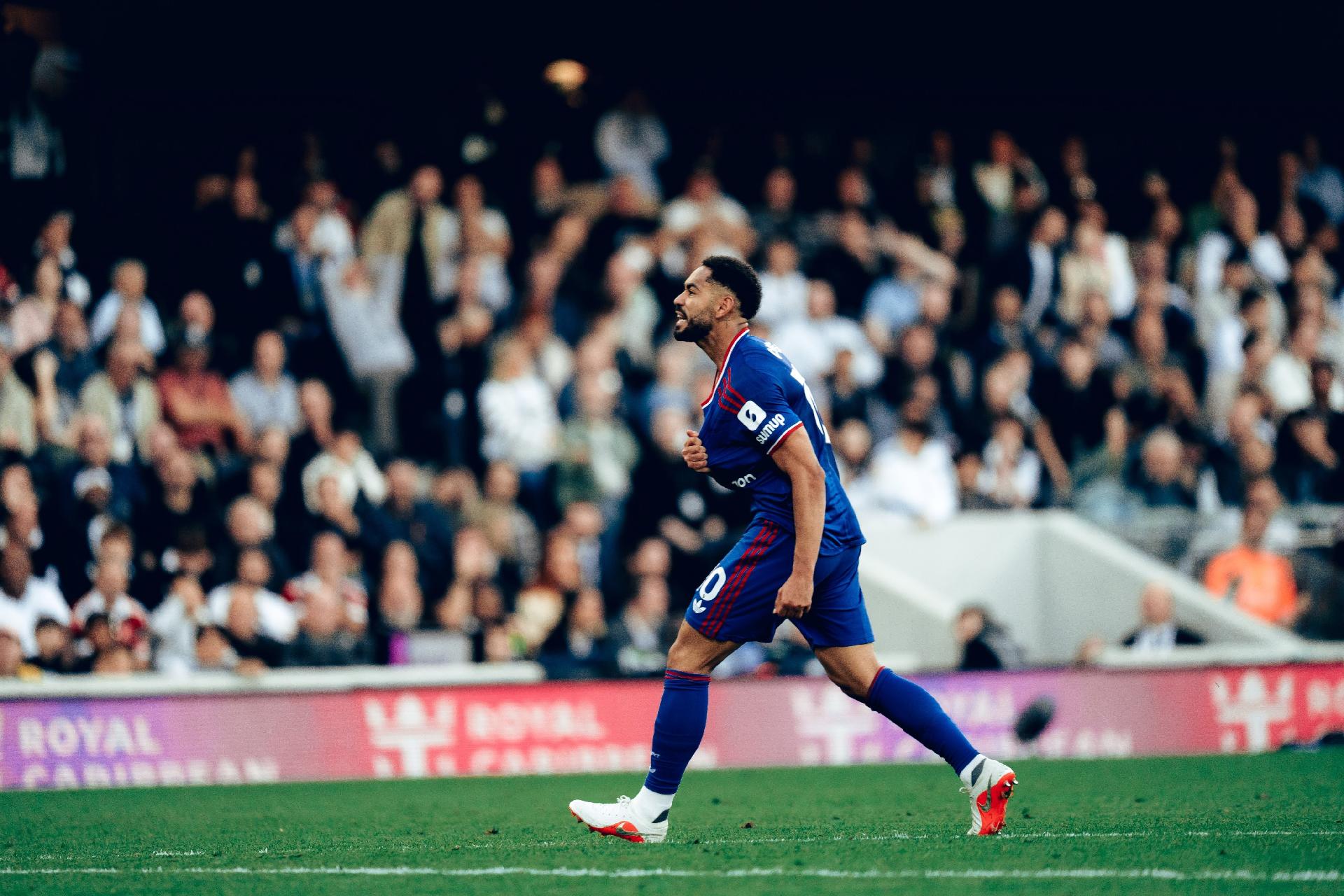 Man Utd tung 113 cú sút, ghi 8 bàn, nhiều nhất Ngoại hạng Anh, chỉ kém Como và Inter Milan về số cú sút trung bình ở top 5 giải VĐQG châu Âu