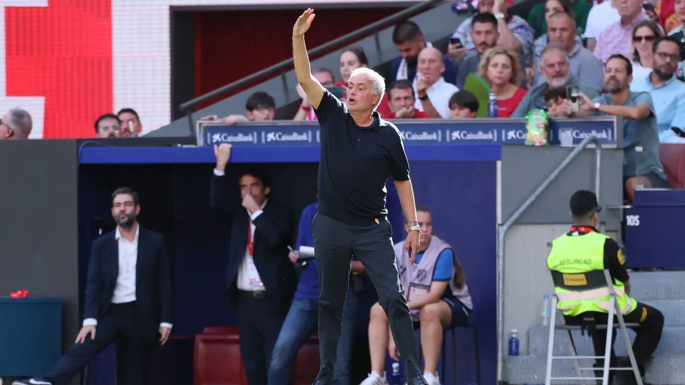 Experto arbitral de Radio Marca: Los responsables arbitrales deberían responder a Mourinho, pero no lo harán
