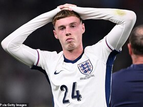 Cole Palmer set to PULL OUT of England squad with two Man United stars