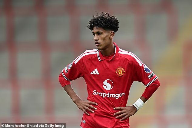 Mail: Keluarga JJ-Gabriel Ingin Dia Tinggalkan Manchester United karena Kemunduran Klub Pasca-Ferguson