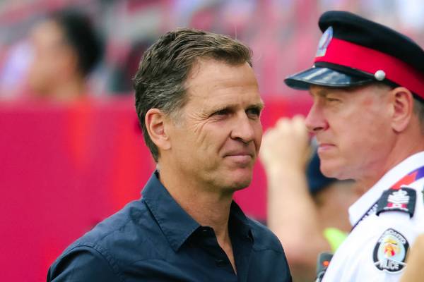 Bierhoff အလေးထားချက်— ဂျာမနီ လက်ရွေးစင်အသင်းတွင် တာဝန်ယူမှု ချို့ဖြစ်သောကြောင့် နည်းပြ ၃ ဦးကို အလုပ်ဖြုတ်ခိုင်းရခြင်း
