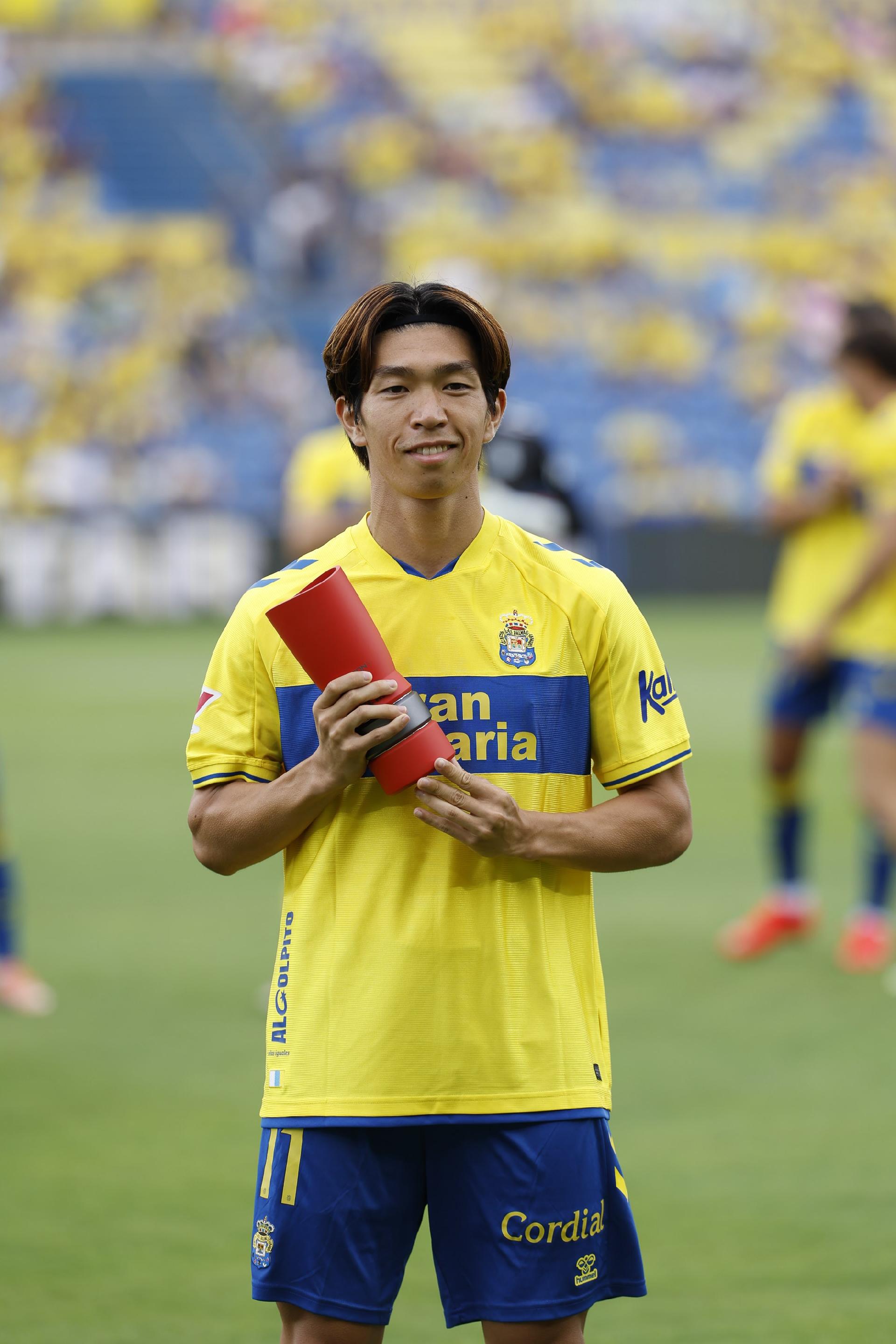 Con dos goles y dos asistencias en tres partidos, el delantero japonés Daisei Miyashiro es nombrado Jugador del Mes de agosto en Segunda División