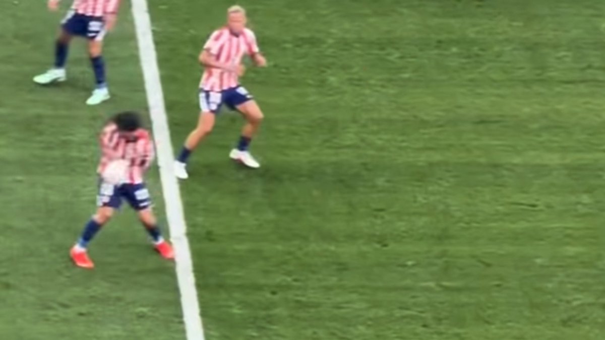 Órgão do VAR: Chute de Mbappé resultou em toque de mão de Pubill que deveria ter sido pênalti