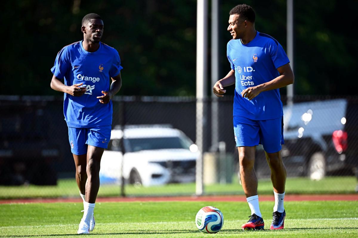 Mbappé et Dembélé arrivent à Clairefontaine pour le rassemblement des Bleus