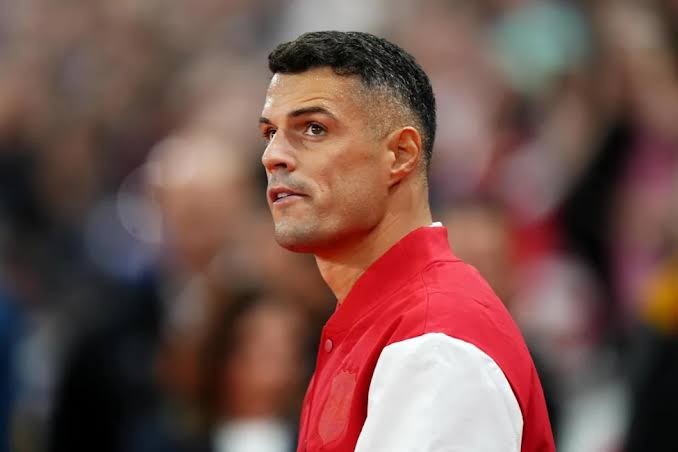 สวิตเซอร์แลนด์ประกาศให้ Granit Xhaka ถูกยกเว้นจากทีมชาติหลังเหตุปลอมแปลงเอกสารวัคซีน
