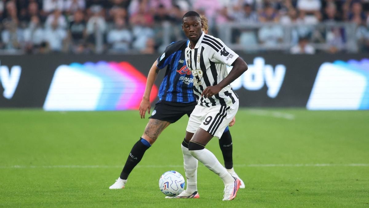 Tuttosport: Muani opéré du doigt après une fracture; Grabara forfait pour la saison