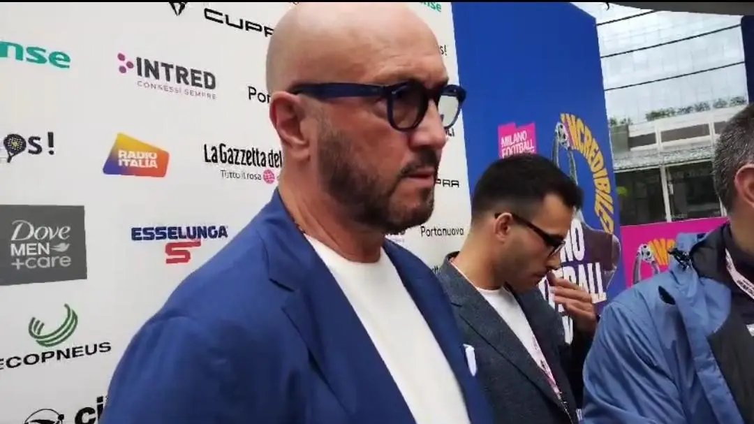 Zenga sui social: "Incomprensibile e triste voltare le spalle al minuto di silenzio per Mazzola"