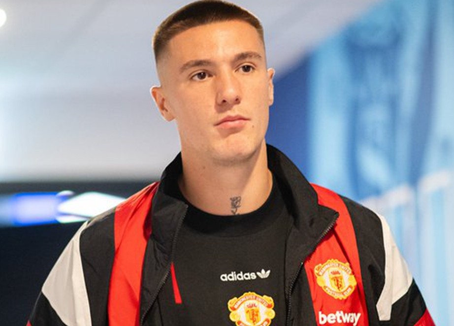 Officiel Man United : Sesko forfait pour la Slovénie suite à une blessure