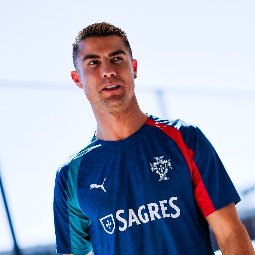 C. Ronaldo se rend au stage de l'équipe nationale