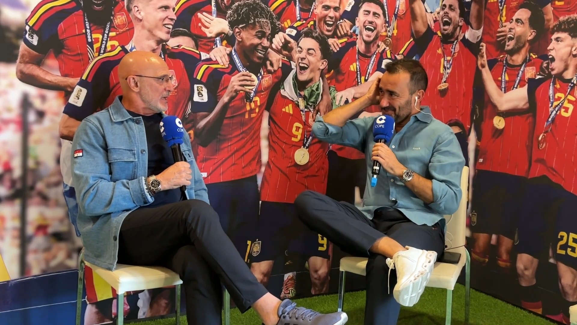 De la Fuente: Sem tempo para celebrar a renovação, já estou preparando o jogo contra a Inglaterra