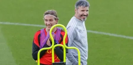Van Bommel : La Belgique aurait dû aller plus loin, voire gagner la Coupe du Monde, avec un peu plus de chance