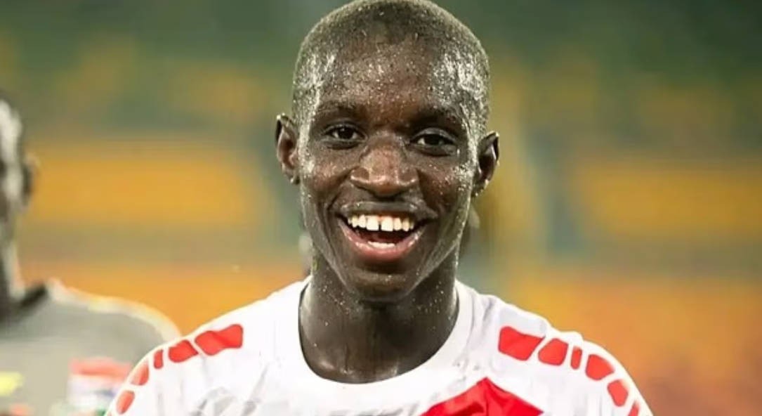 Daily Mail: Chelsea, Bayern und weitere Klubs beobachten den 15-jährigen gambischen Mittelfeldspieler Adama Jagne