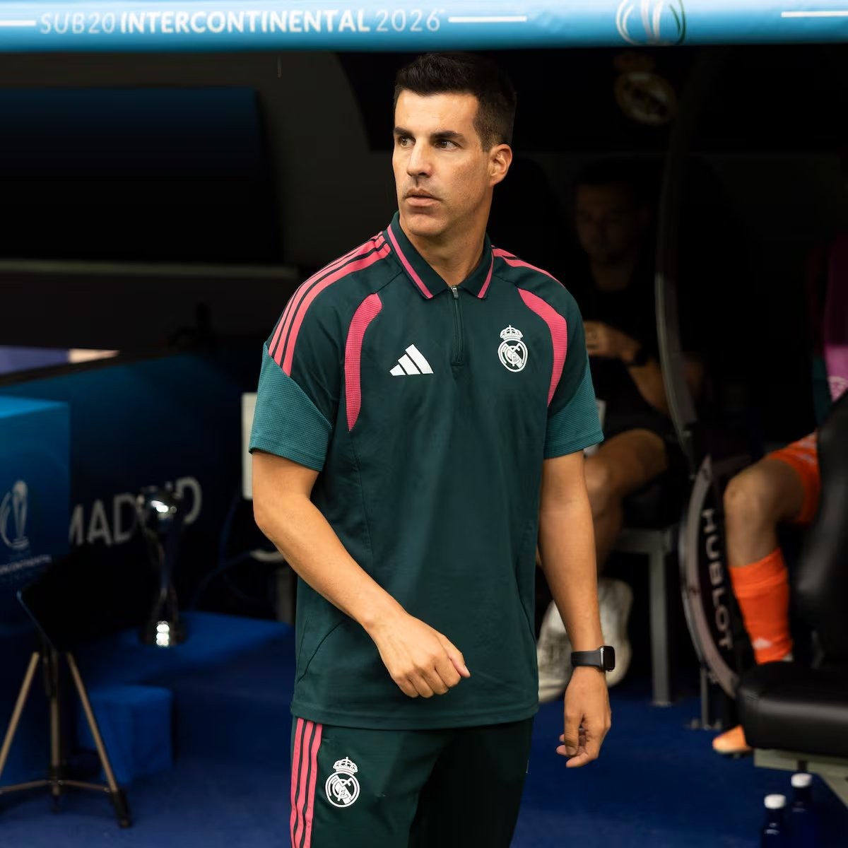 Álvaro López, de debutar con Mou y jugar con Di María a volar en Valdebebas