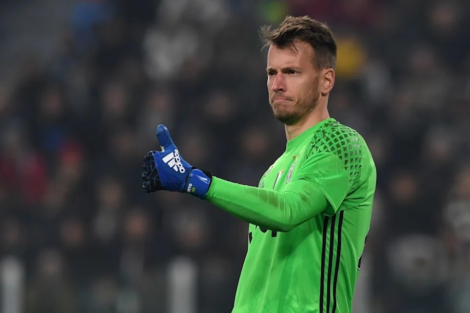 ডিমারাজीओ- juventus အသင်း အငြိမ့်စားခံပြီး Neto ကိုခေါ်ယူရန် စိတ်ဝင်စားနေကာ ဆွေးနွေးမှုများ ပြုလုပ်နေ