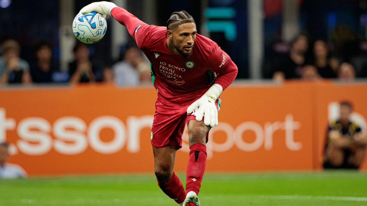 Goleiro da Udinese, Okoye: "Treinamos em inglês, senão 70% não entenderia"