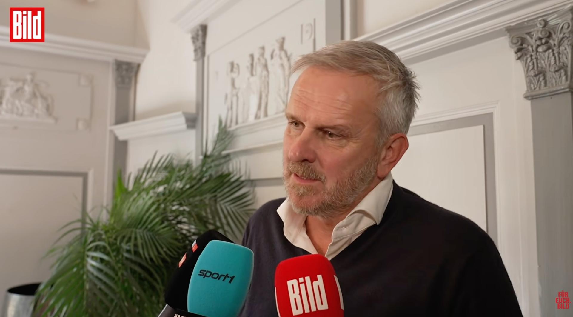 Hamann: Espero que a Alemanha se torne uma verdadeira equipe, não vi isso nos últimos dois anos