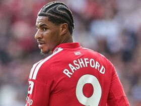 Can you name the last four players to wear numbers 1-11 at Man Utd?
