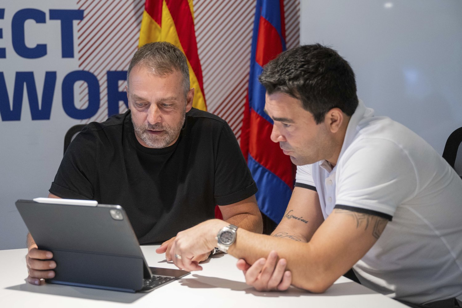 Marca: Barcelona tidak berencana merekrut pemain baru di bursa transfer musim dingin, Julian Alvarez juga tidak dalam rencana