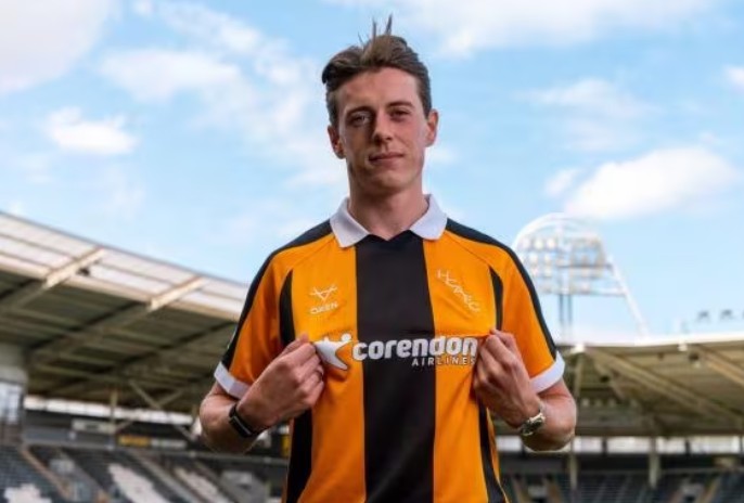 Stroud: Eu era torcedor do Man Utd antes de vir para o Hull City; Vencê-los na estreia é um sonho