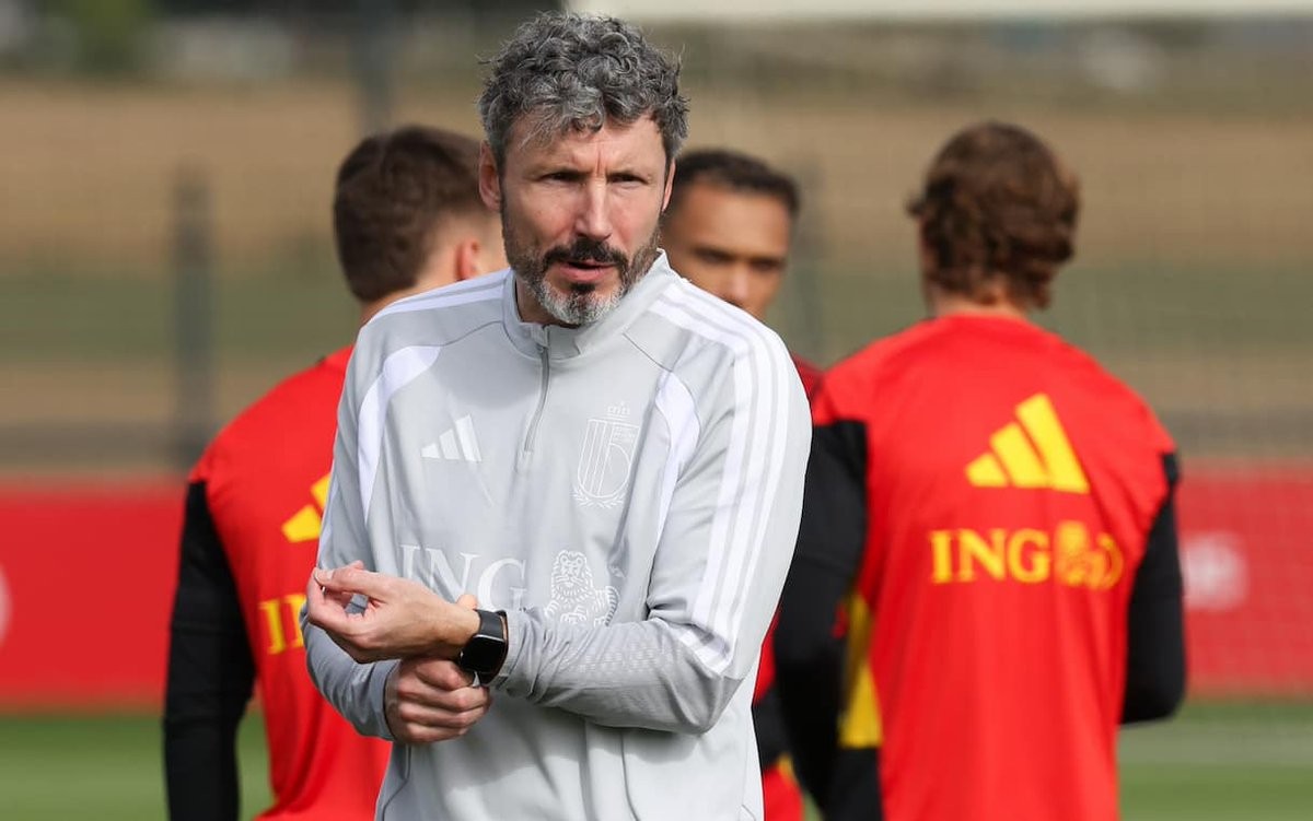 Van Bommel: Dẫn dắt Milan trong tương lai sẽ rất tuyệt vời, nhưng bây giờ tôi tập trung vào đội tuyển Bỉ