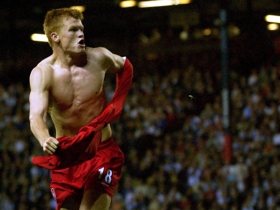 Saluting John Arne Riise & his ability to hit the ball really bloody hard