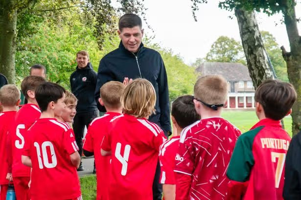 Echo: Gerrard Investasikan Jutaan Pound untuk Membangun Fasilitas Olahraga dan Pendidikan di Merseyside