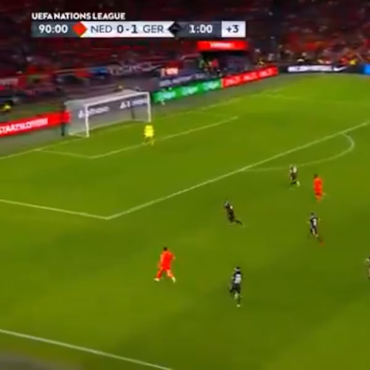 ¡Gózenlo!: la impresionante asistencia del hijo de Van Bommel en su debut para evitar la derrota de Xavi en el