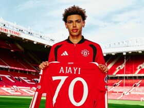 OFFICIAL: Noah Ajayi has signed a long-term professional contract with Man United