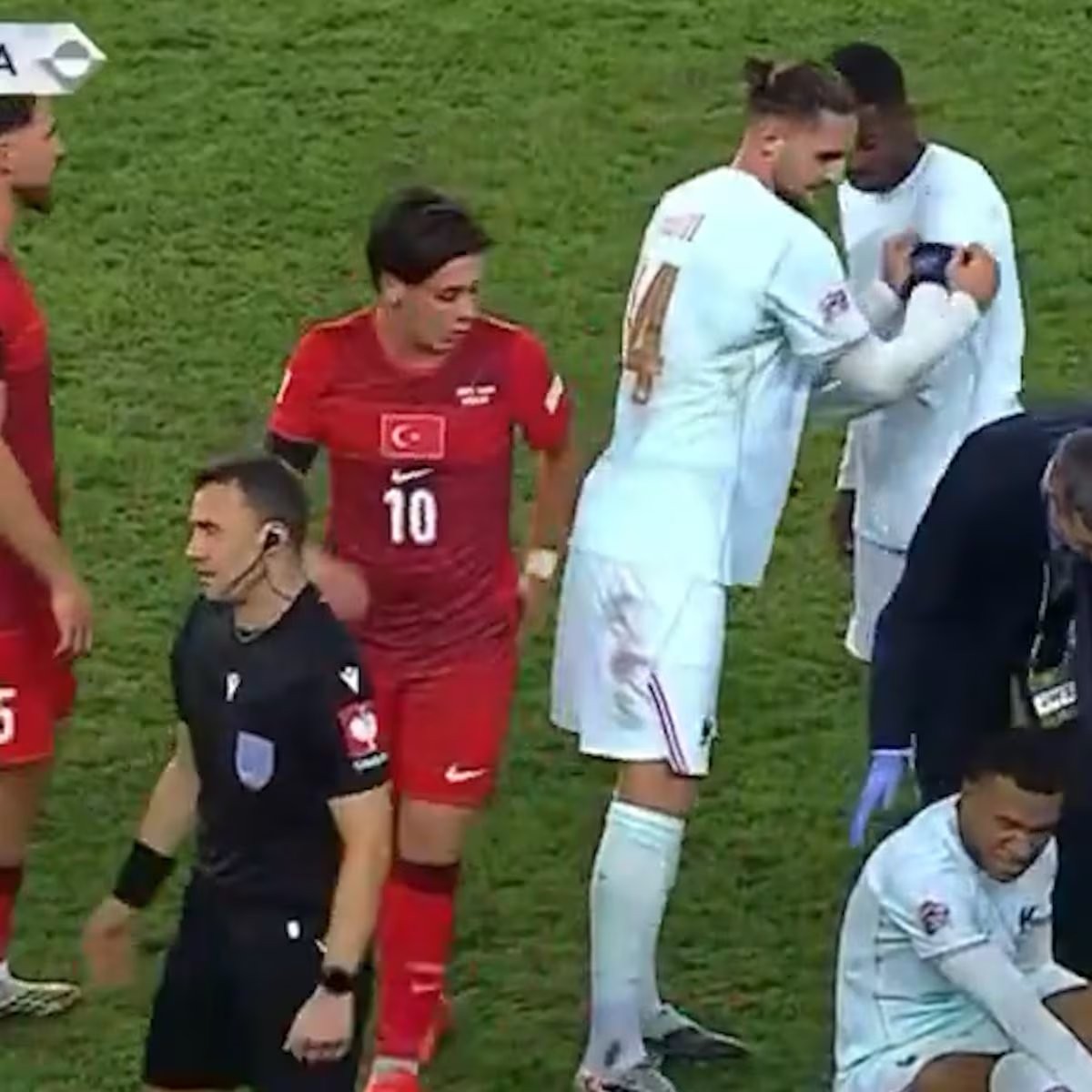 La reacción de Arda Güler a la lesión de Mbappé con Francia
