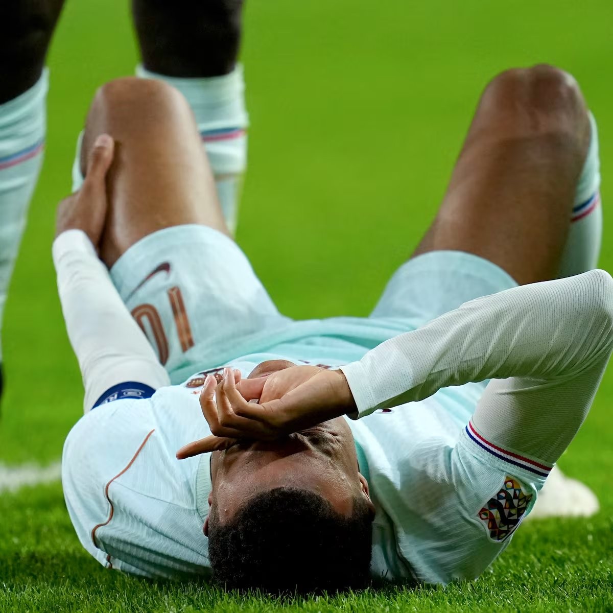 ¡Alarma Mbappé: lesionado!