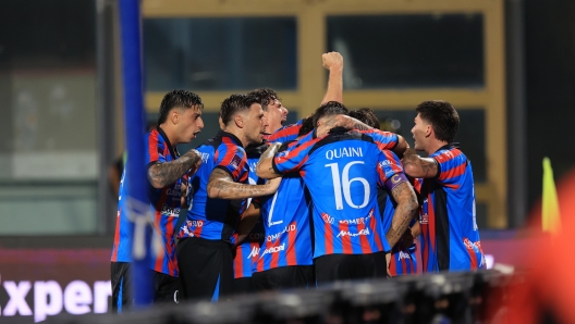Gazzetta dello Sport: Perusahaan perlengkapan jendela dan pintu ikut menawar logo bersejarah Catania