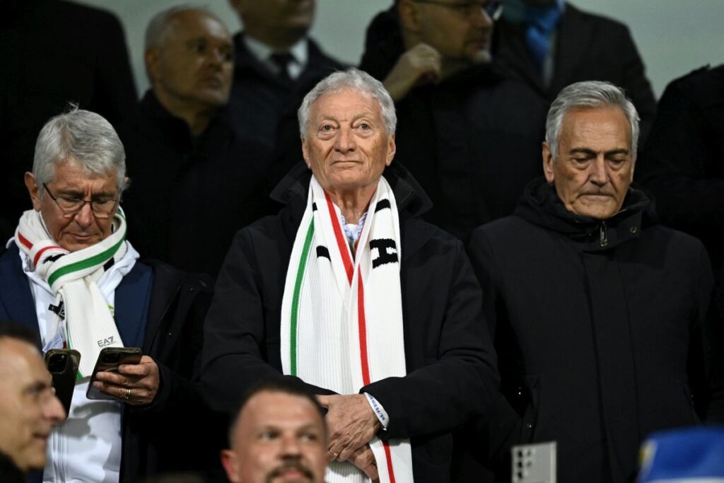 Italienische Medien: Alle Komponenten des italienischen Fußballverbands unterstützen Malagò und lehnen eine Kuratoriumsverwaltung ab