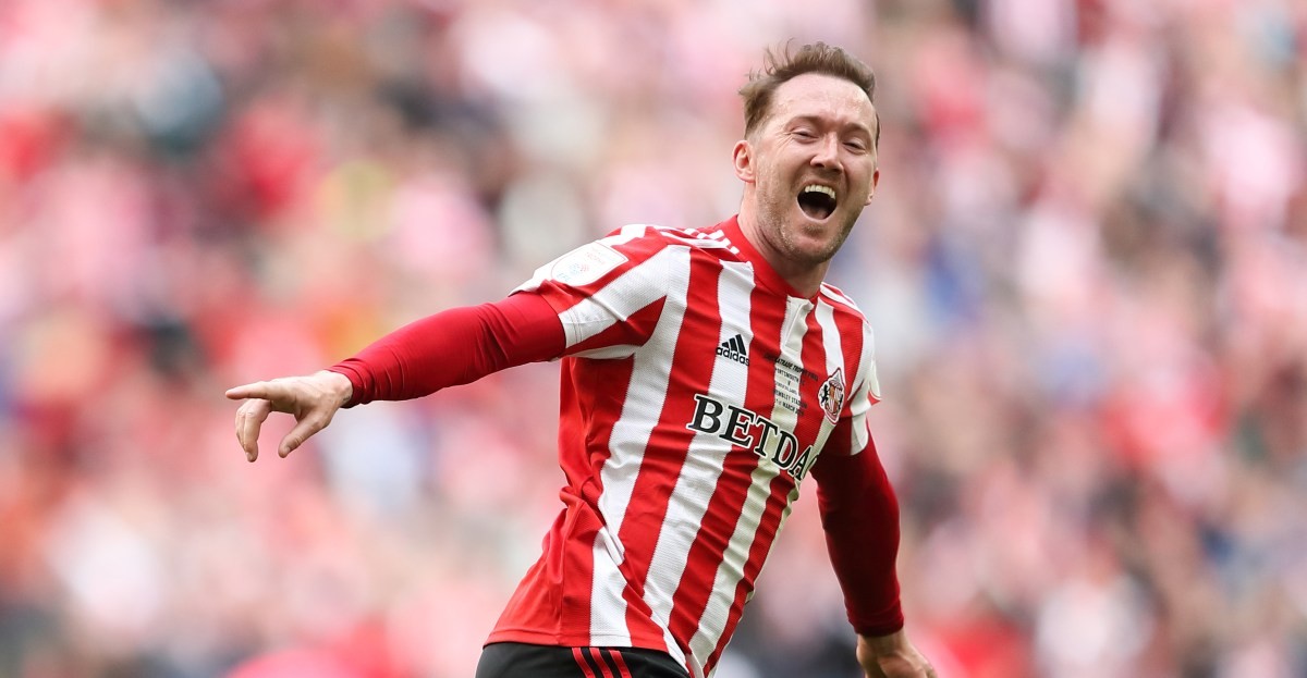 McGeady: Tive várias chances de sair do Sunderland, mas queria ajudar o time a voltar