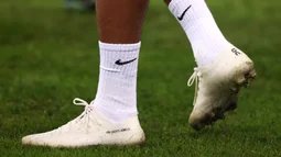 RMC: Hängt Mbappés Verletzung mit den On-Schuhen zusammen? Experten mahnen zur Vorsicht