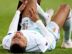 Mbappe suffered knee hyperextension with France