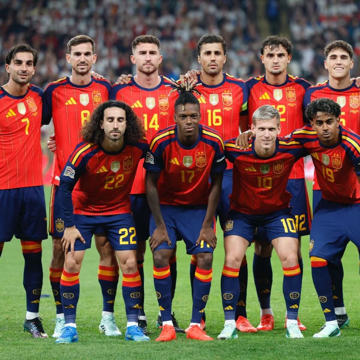 Aprobados y suspensos de España ante Inglaterra: Lamine pinta el triunfo; Baena y Oyarzabal lo colorean