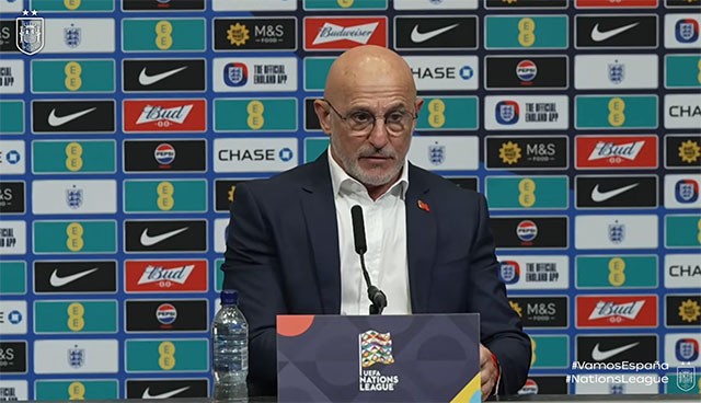 De la Fuente: Eric teve um problema no aquecimento, não sei se poderá jogar depois