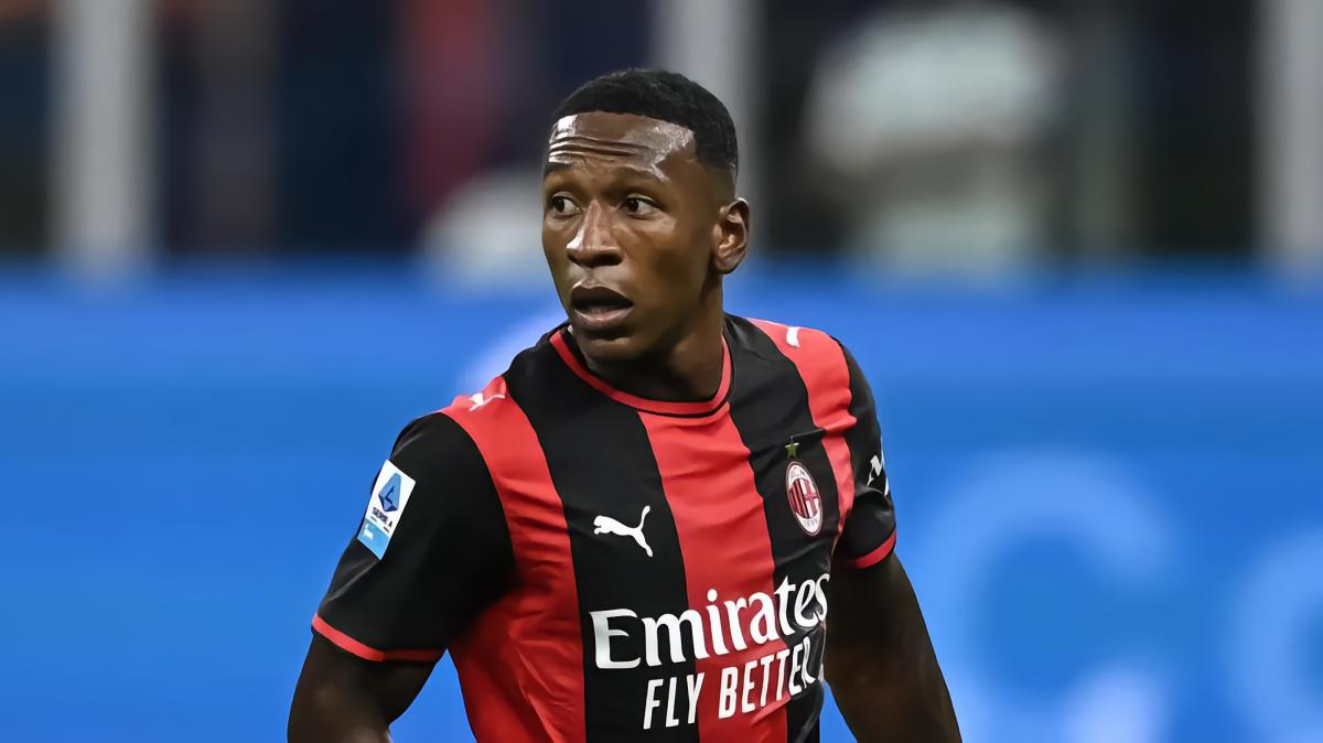 Ex-jogador do Brighton critica Milan por falta de apoio a Estupiñán