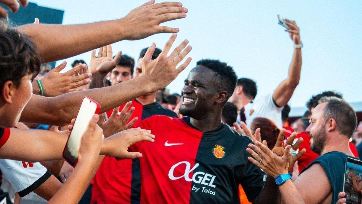 Media Spanyol: Penyerang sayap Mallorca Luvumbo alami dislokasi bahu kiri saat kualifikasi Piala Afrika