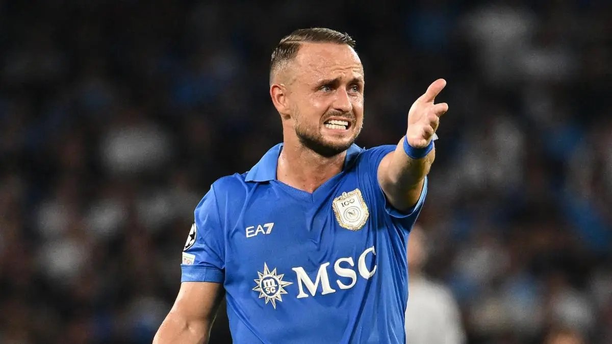 TuttoMercatoWeb: Il Napoli ha un'opzione di rinnovo per Lobotka mentre la Juventus rallenta il suo interesse