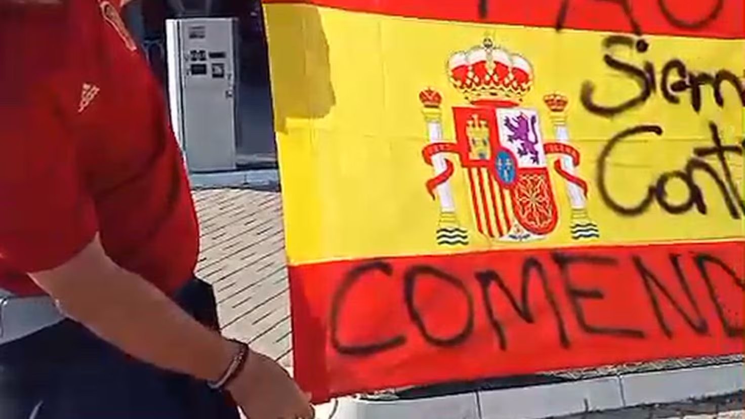 El apoyo de los padres de Pau Comenadador en Polonia antes de la final