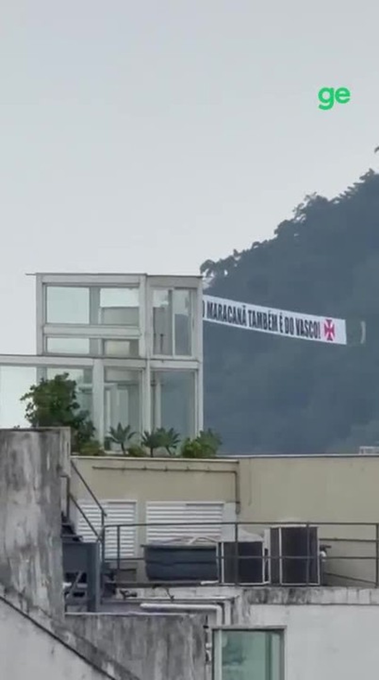 CR Vasco da Gama: Fans protestieren mit Flugzeug-Banner gegen Maracanã-Verwaltung